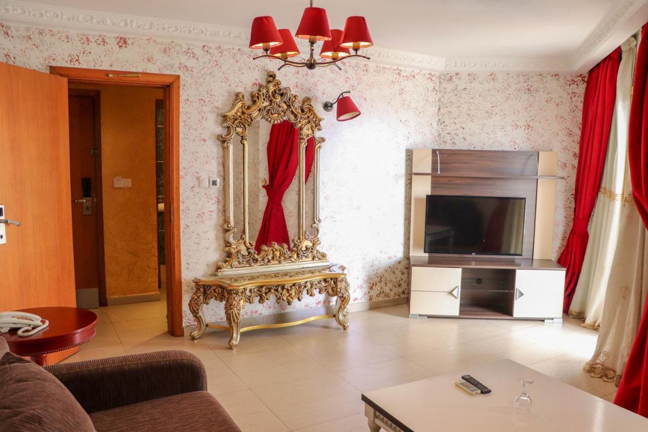 Noubou International Hotel Douala Luaran gambar