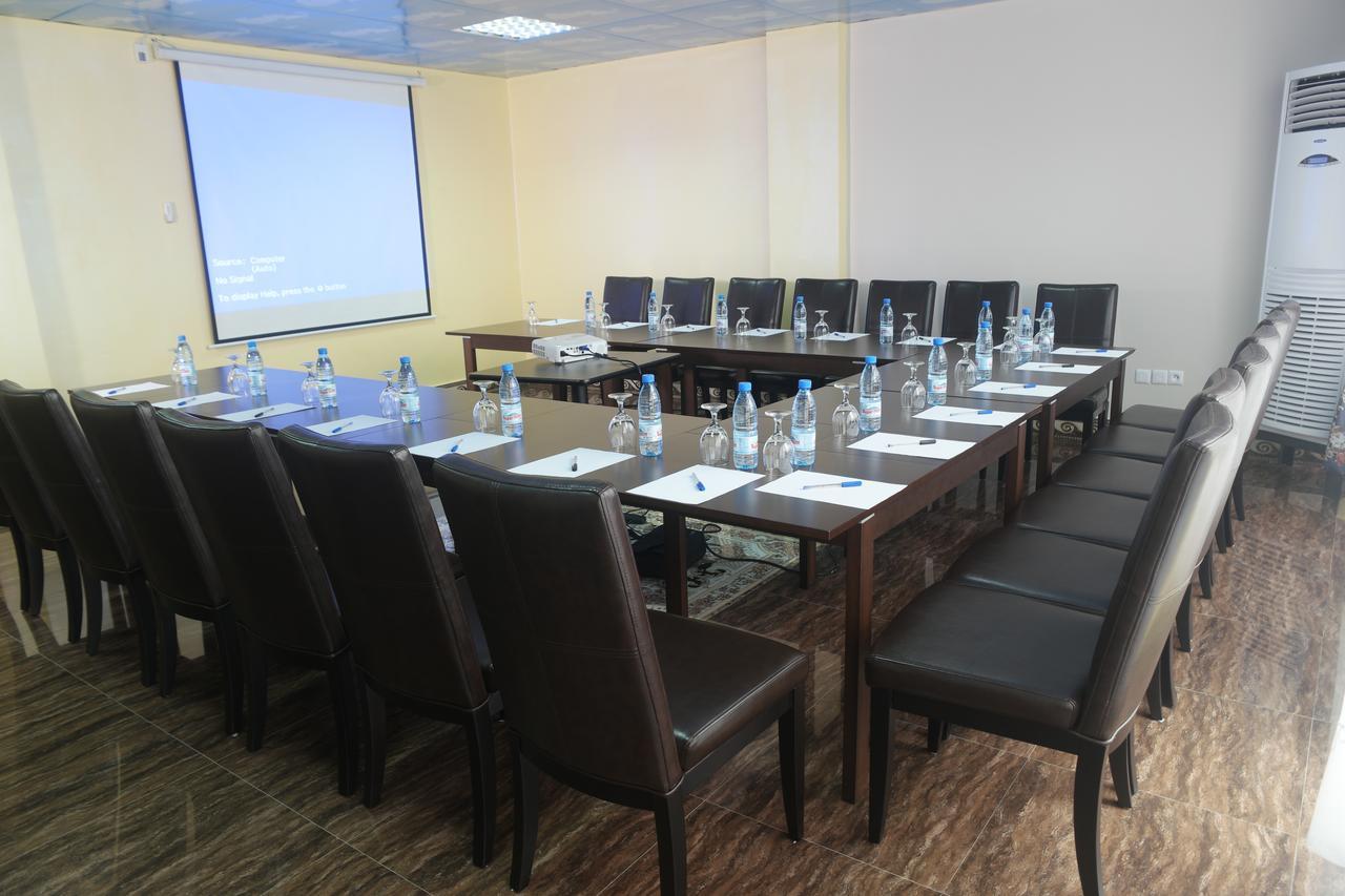Noubou International Hotel Douala Luaran gambar