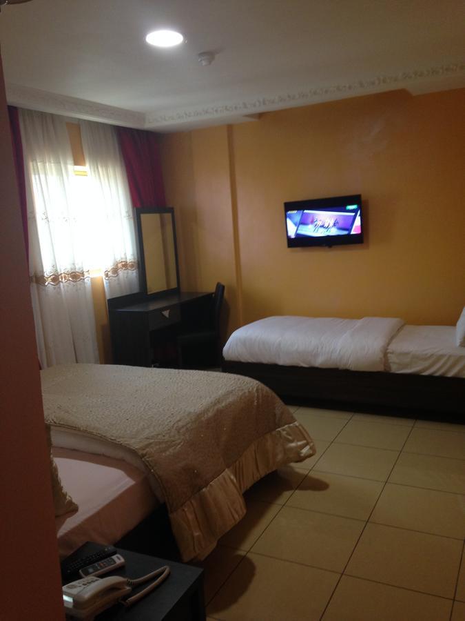 Noubou International Hotel Douala Luaran gambar