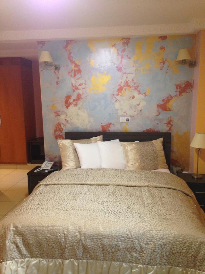 Noubou International Hotel Douala Luaran gambar