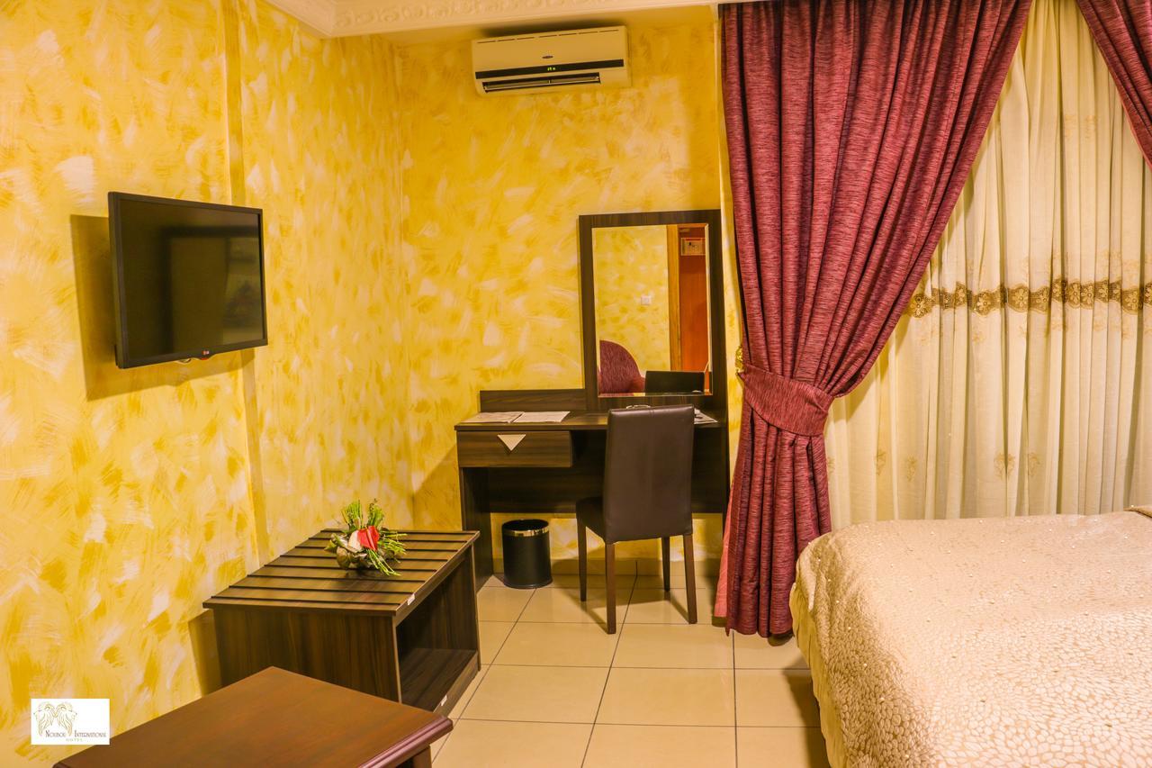 Noubou International Hotel Douala Luaran gambar