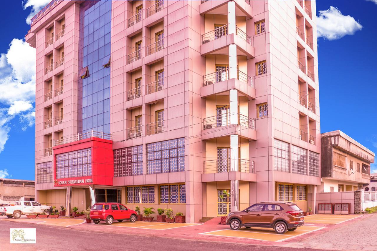 Noubou International Hotel Douala Luaran gambar