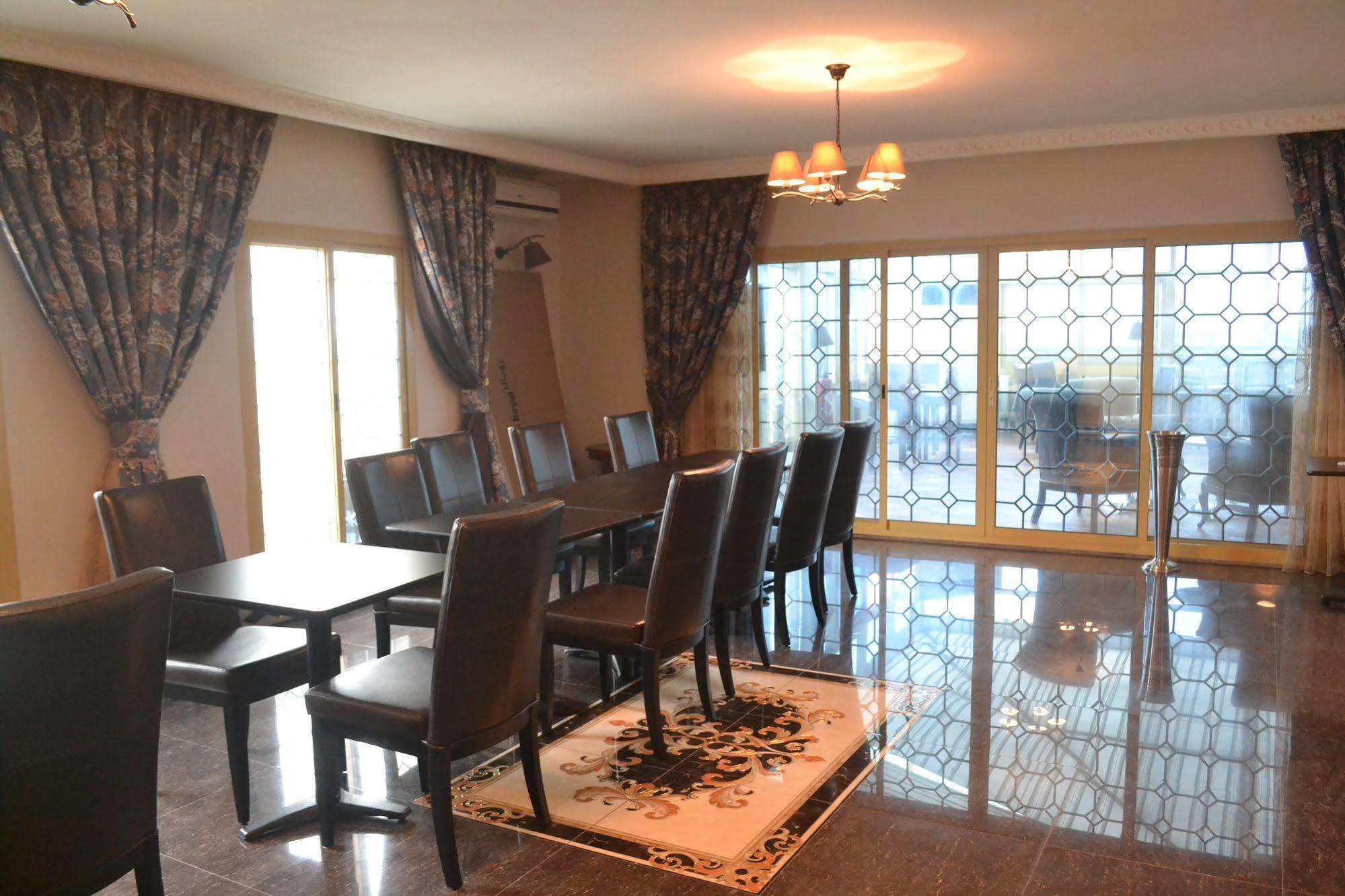 Noubou International Hotel Douala Luaran gambar
